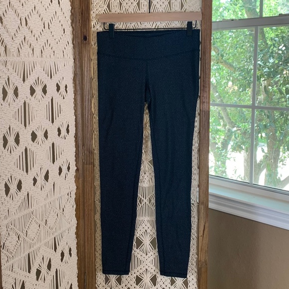 Prana Leggings Womens Size Small Gray Black Geo Design pattern Yoga 28 in inseam - Picture 1 of 8